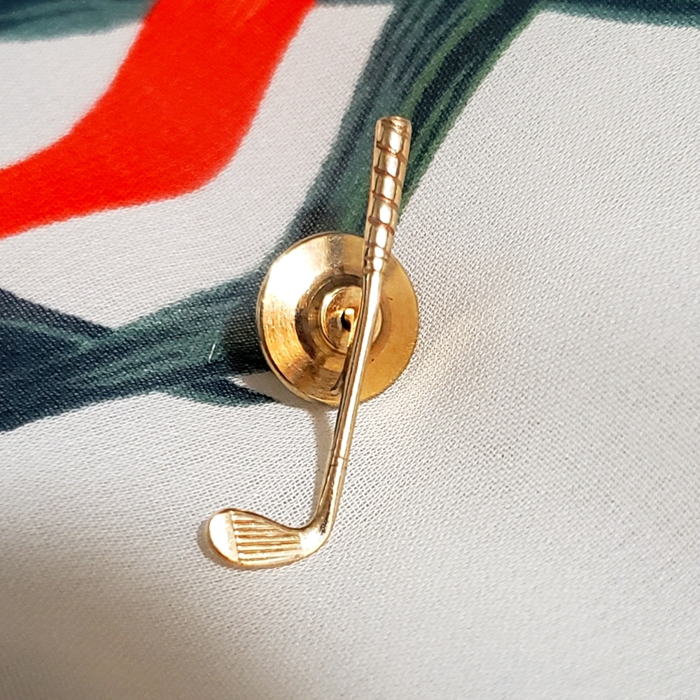 Vintage Tiffany & Co. 14k Golf Club Lapel Pin